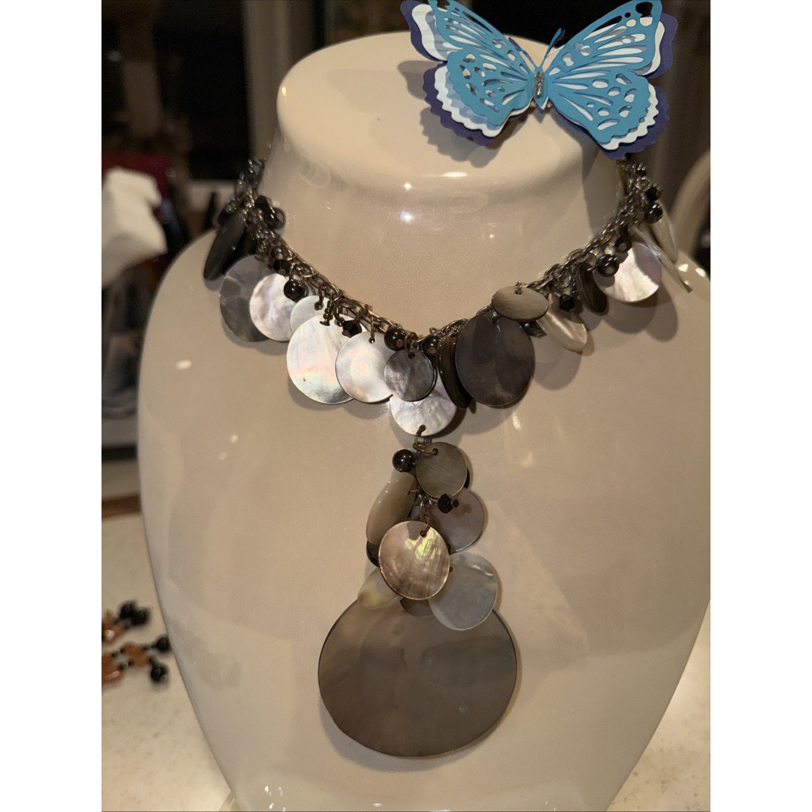 Mother If Pearl Necklace In Grey Tones With Silver Toned Chain 16-20 24$